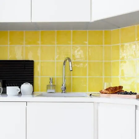 Plum Guide - Uplift Apartman